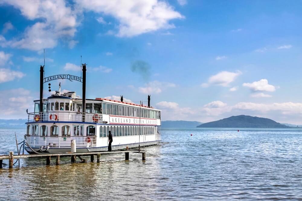 lakeland queen paddle steamer